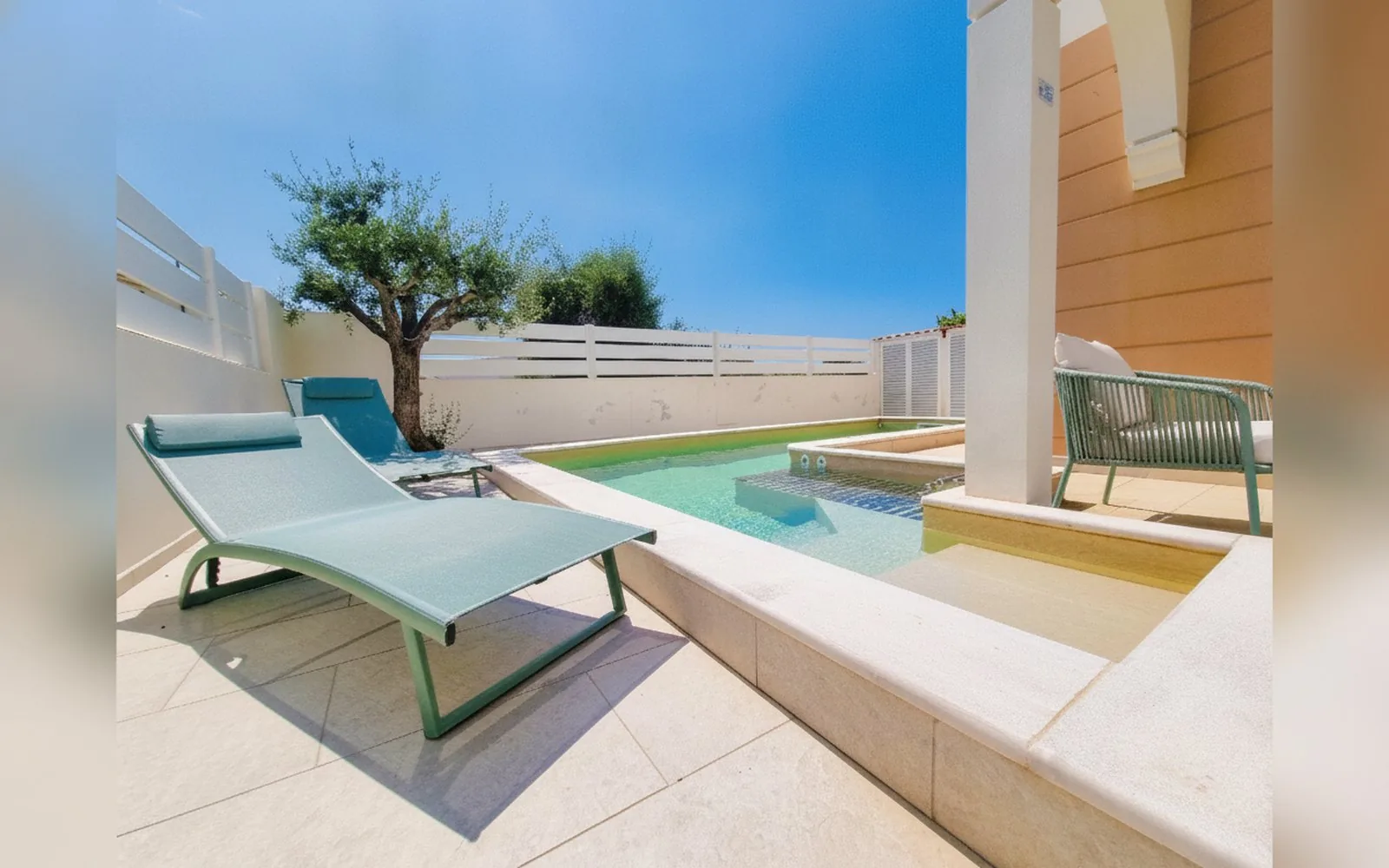 Calypso Luxury Pool&Spa, 