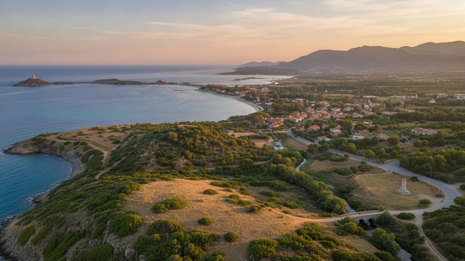 La costa di Pula vista dall'alto